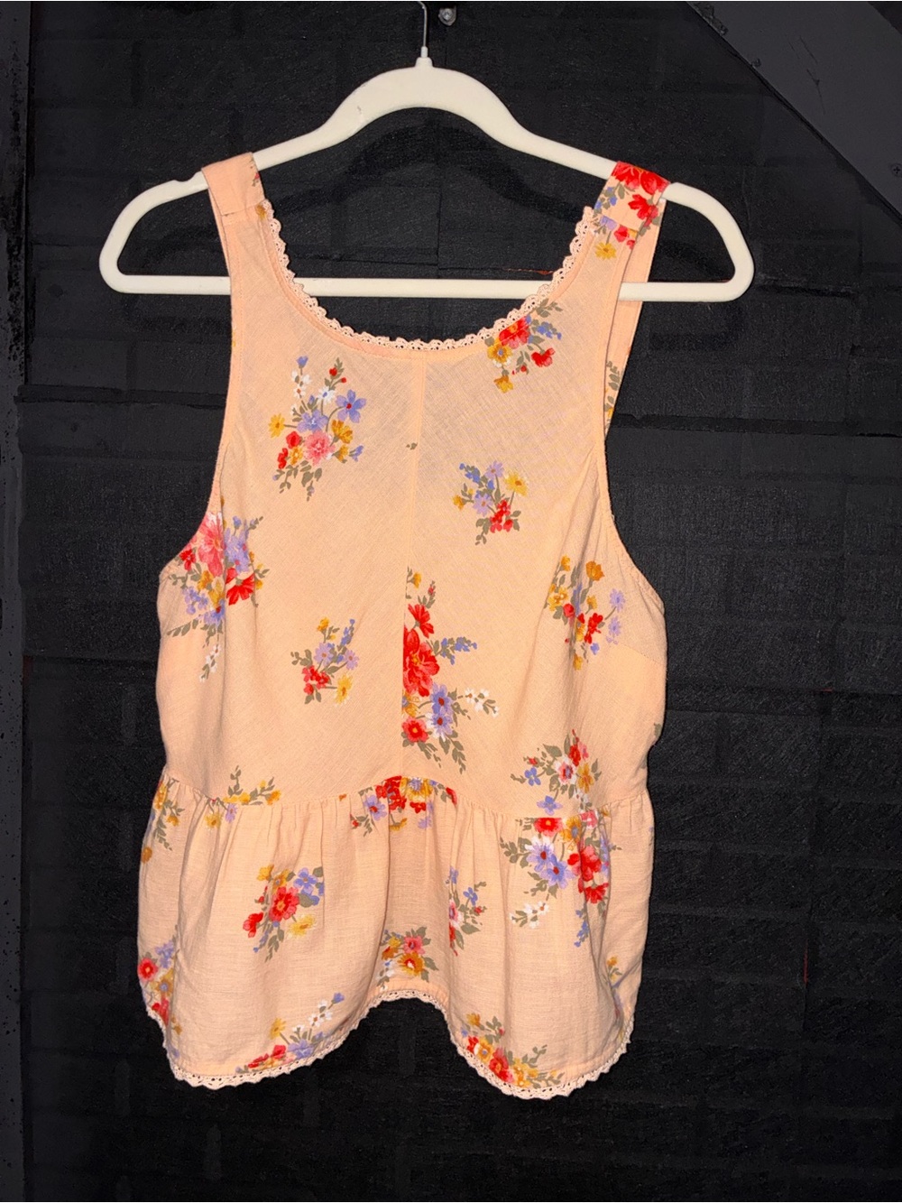 American Eagle Outfitters Peach Floral Tank Top